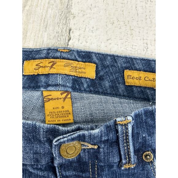 Seven7 Women’s 6 Bootcut Blue Jeans Western Style Zip Denim Embrodered - Picture 3 of 6